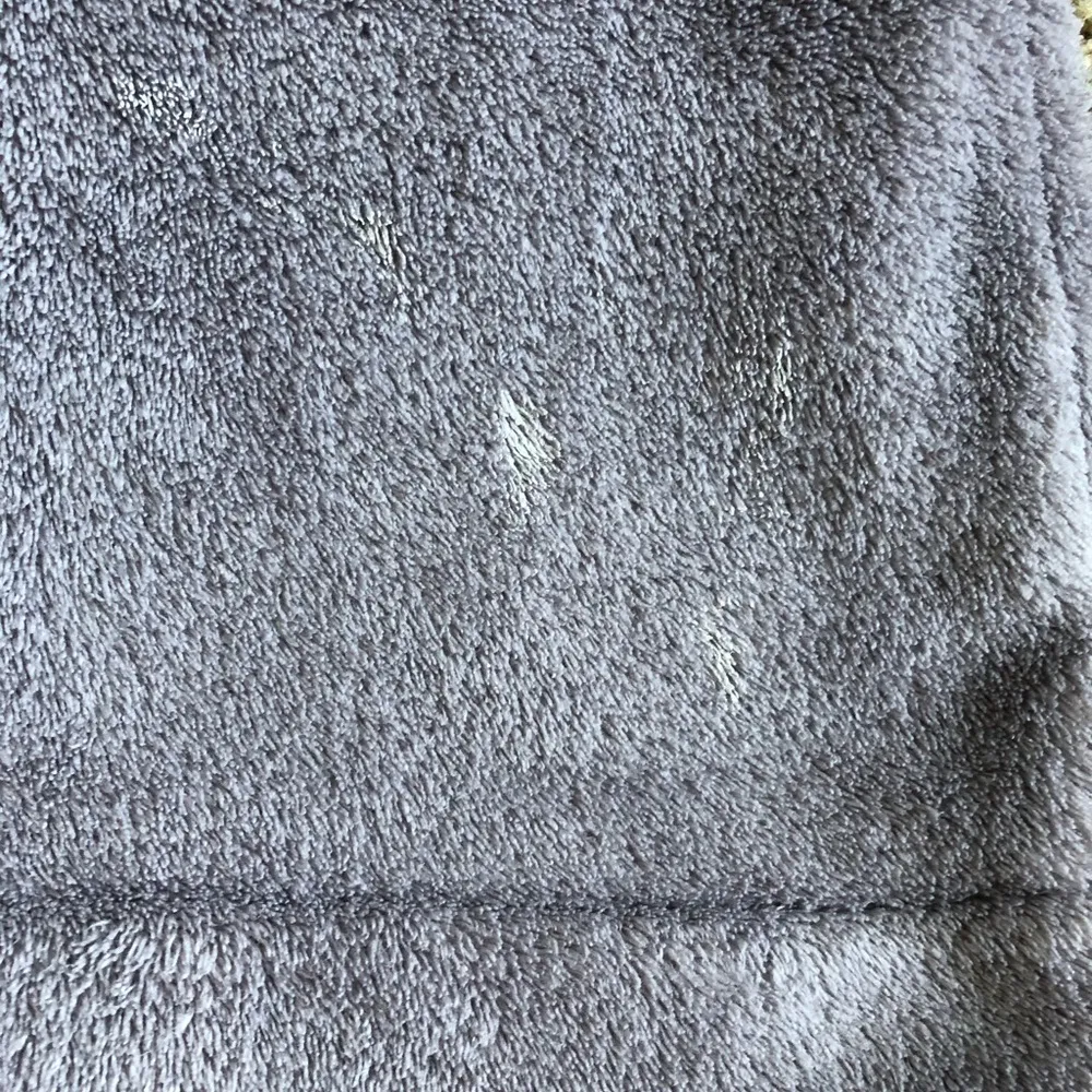 VS fuzzy bathrobe Sz XS - Image 3