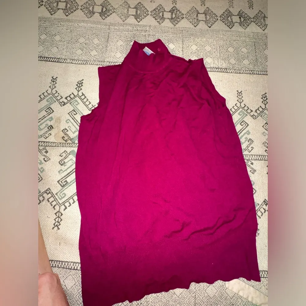 Women’s pink purple turtle neck short sleeve sweater with button detail size xl - Image 4