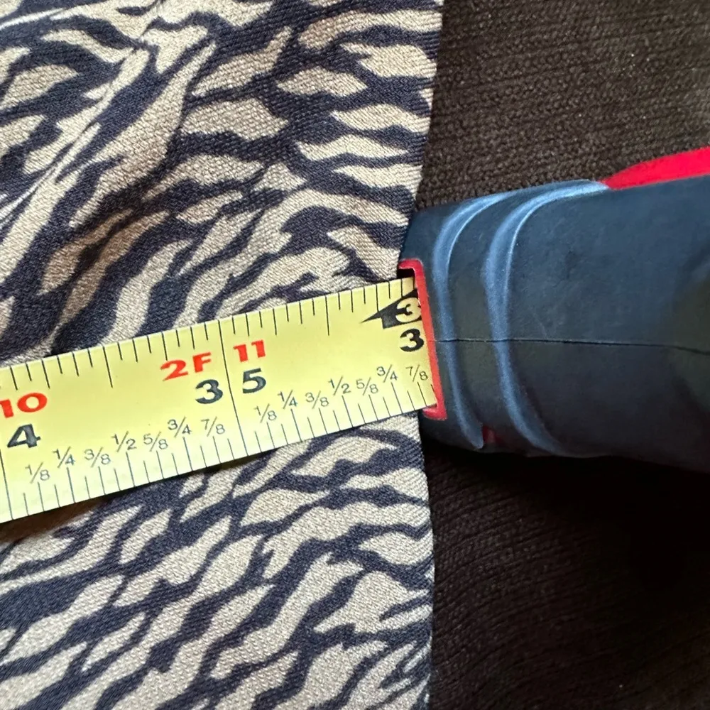 Ann Taylor Black & Tan Animal Print Wrap Around Dress Tie In Front Sz 4P V Neck. - Image 10