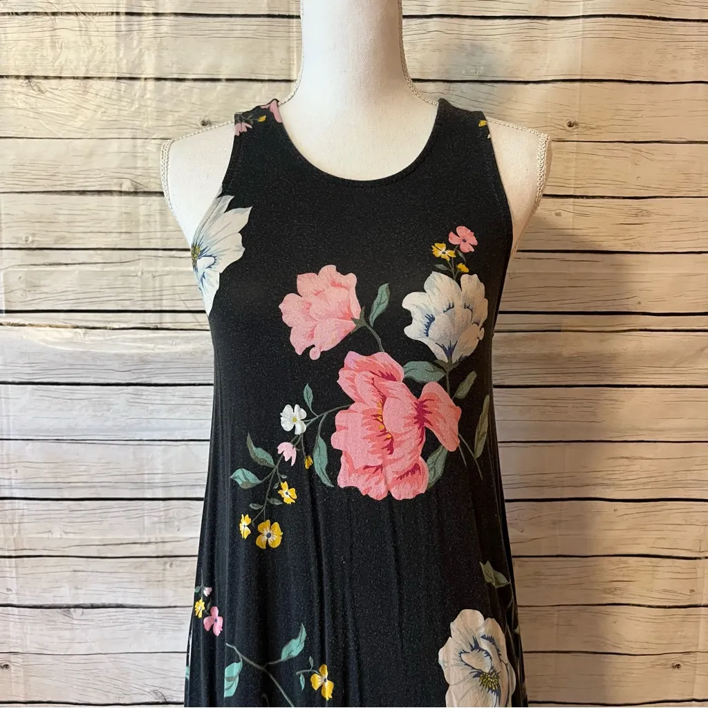 Old Navy Pink and Black Floral A-Line T-Shirt Knee Length Dress - Image 4