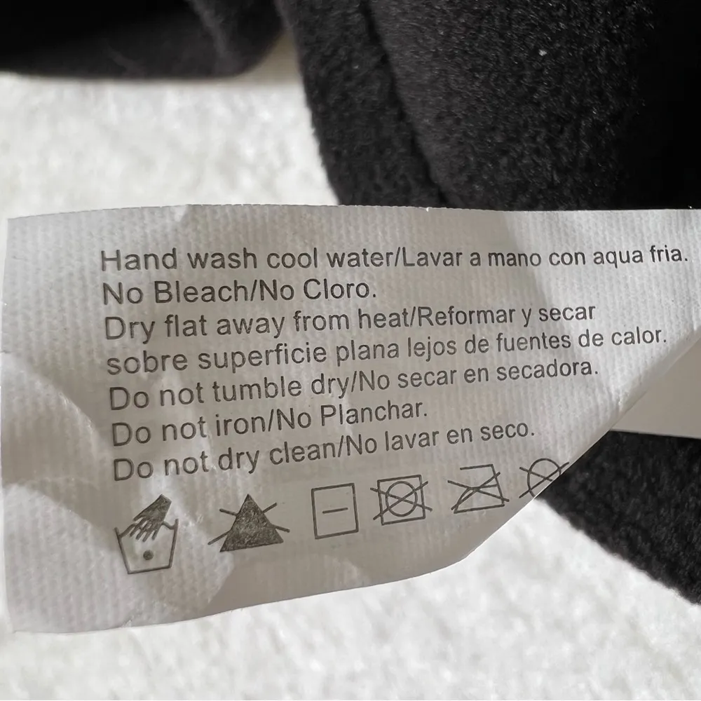 Isotoner Black Fleece Headband with 3M Thinsulate - Image 9