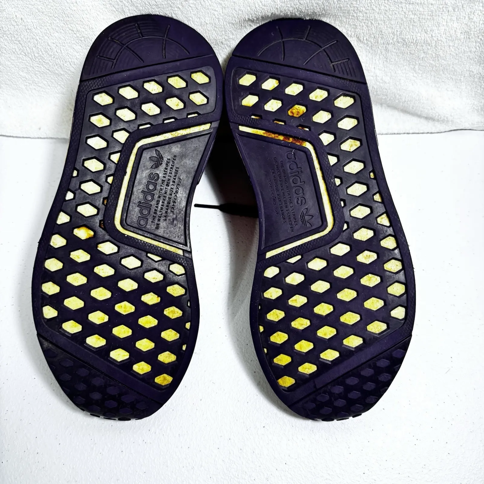 Adidas women  Running Shoe Sz 6‎ NMD R1 Legend Purple F34421 Comfy Light Weight - Image 3