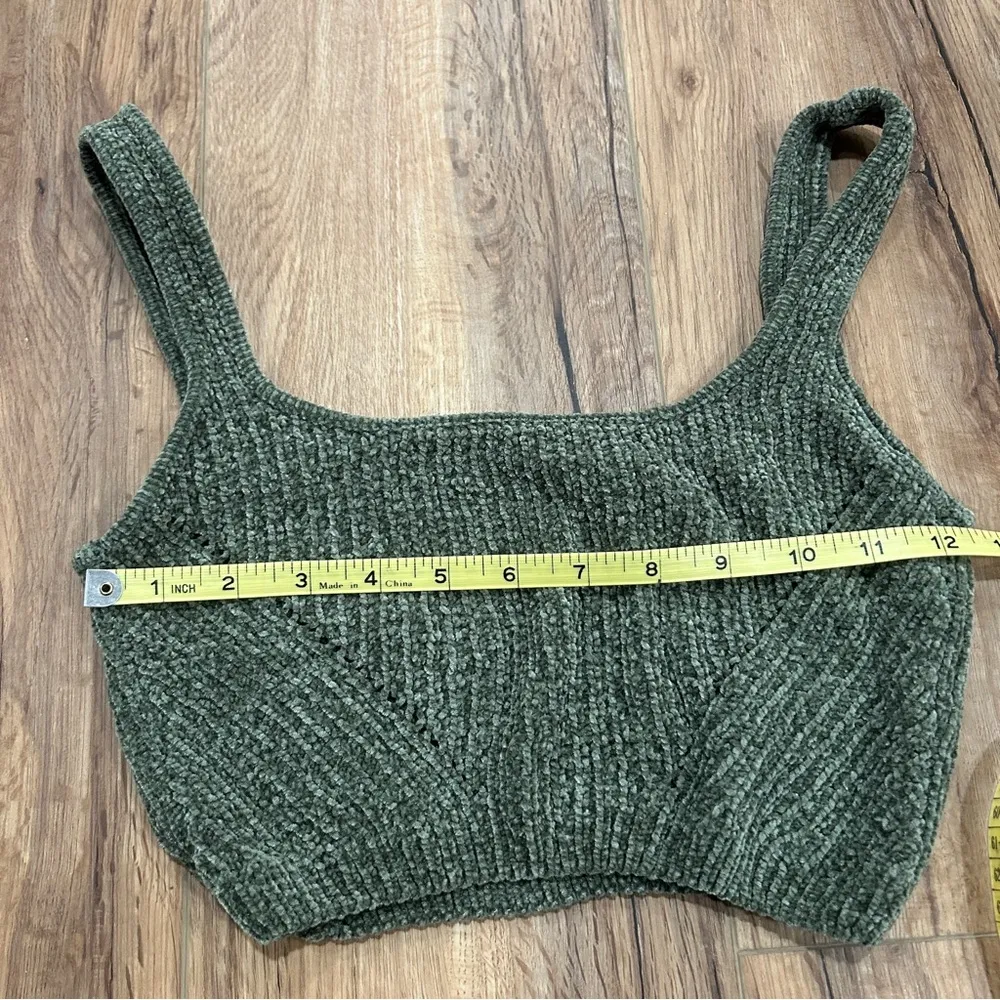 Nikka K Knitted Tank Crop Top Women's Size Small Green Knit Polyester Sleeveless - Image 4