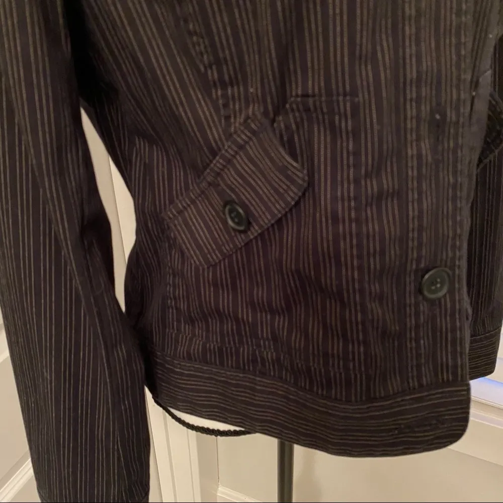 Jones New York|| Black /white striped jacket - Image 3