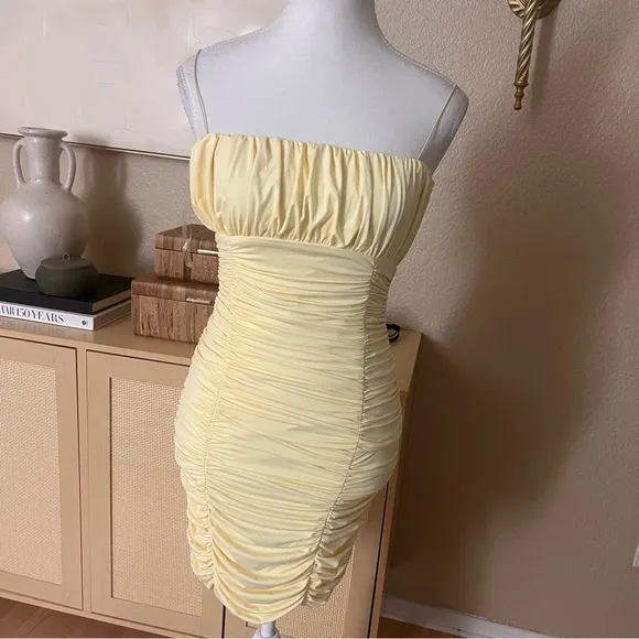 MESHKI NWT Yellow Celena Rushed‎ Thin Strap Mini Dress Size Medium In Lemon - Image 3