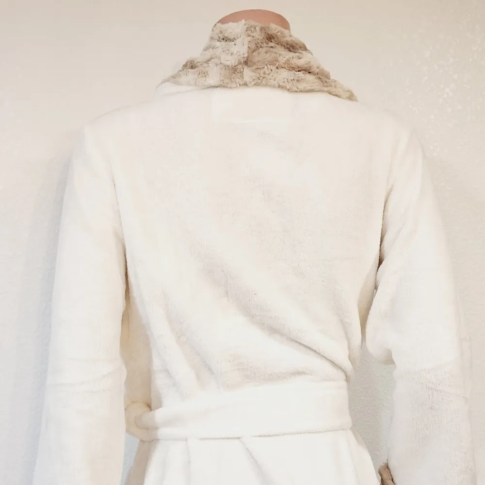 CAROLE Hochman Womens' Plush Robe Size S - Image 10