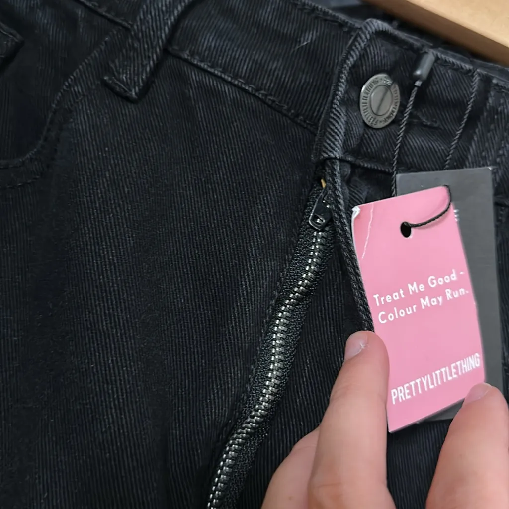 prettylittlething Boyfriend Jeans NWT - Image 8