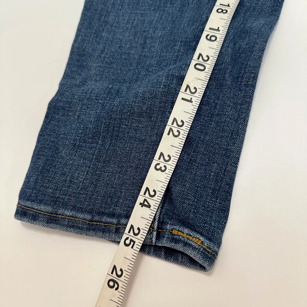 Levi Skinny Fit dark Blue Denim Jeans Flattering Fit – Great Condition - Image 8