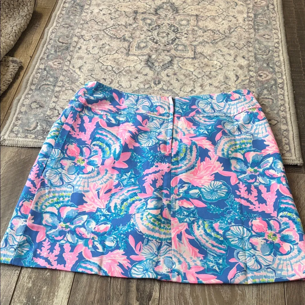 Lilly Pulitzer Blue and Pink A-Line Skort - Image 5