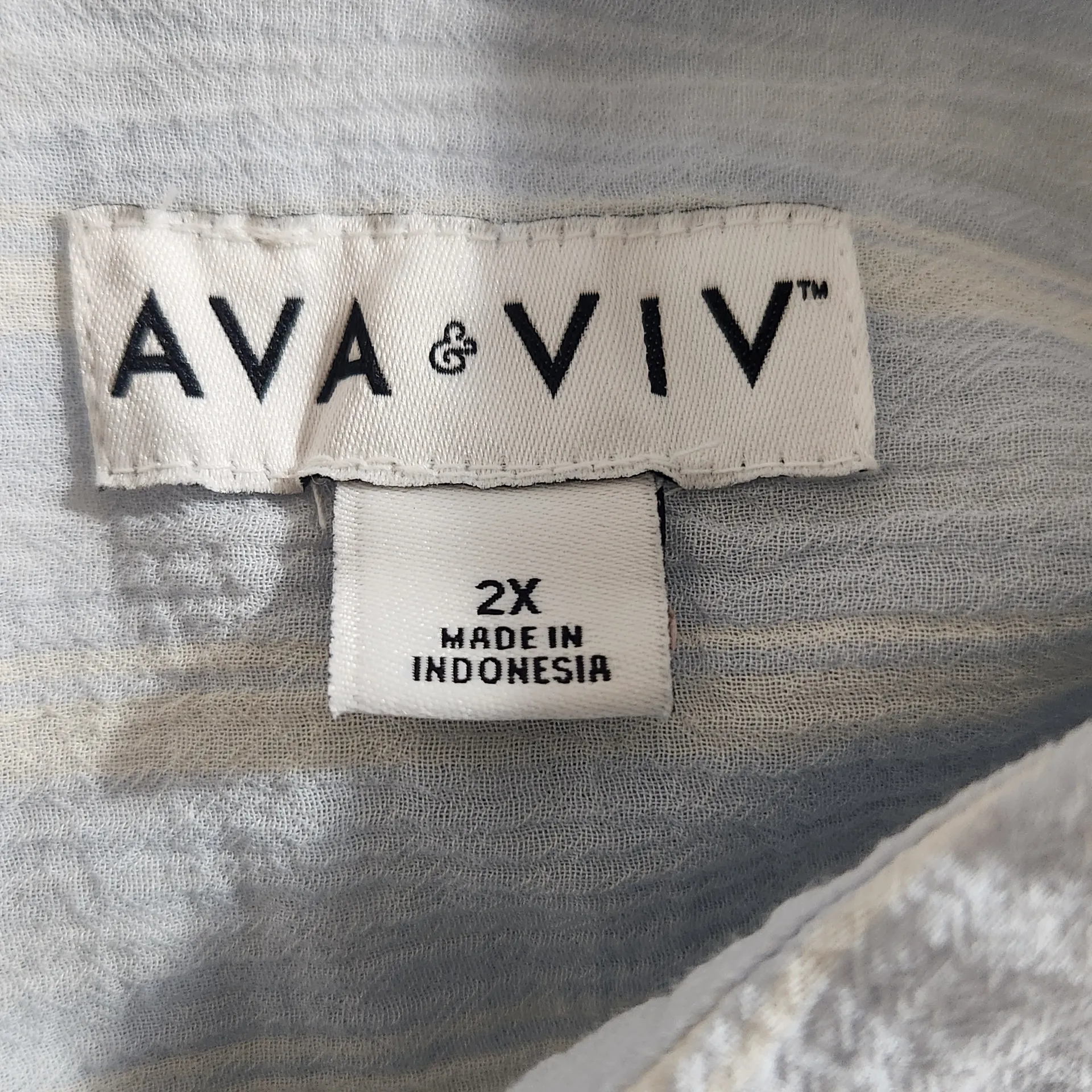 Ava & Viv Light Blue Striped Button-Up Shirt Size 2X Blue Stripe Sheer Top - Image 6