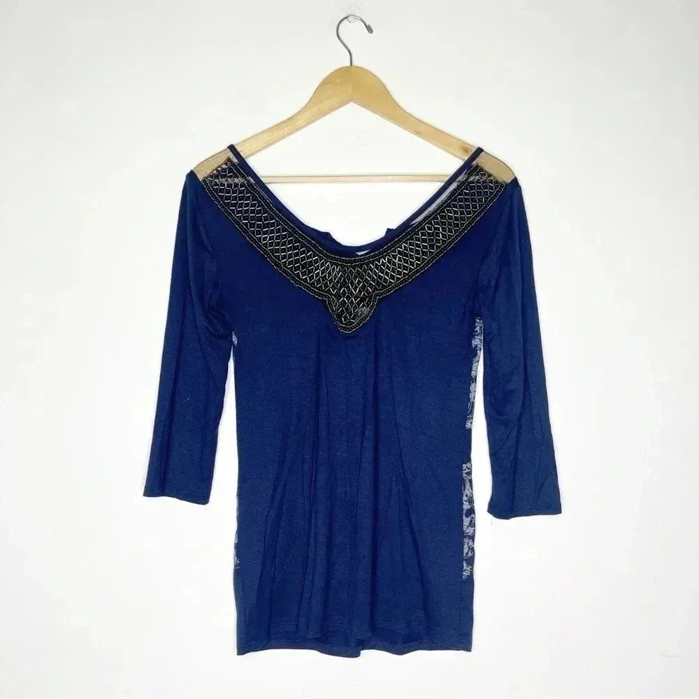 Harley Davidson Beaded V Neck Blouse Size Small - Image 6