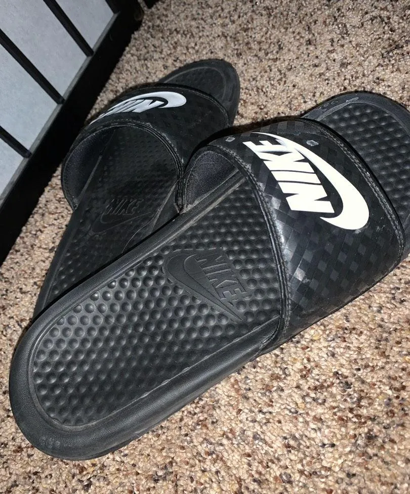 Nike Women Slides - Image 2