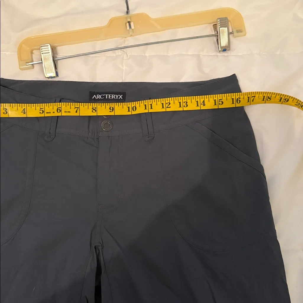 Arc’teryx WOMANS hiking pant, Size 6, Dark Gray Black - Image 10
