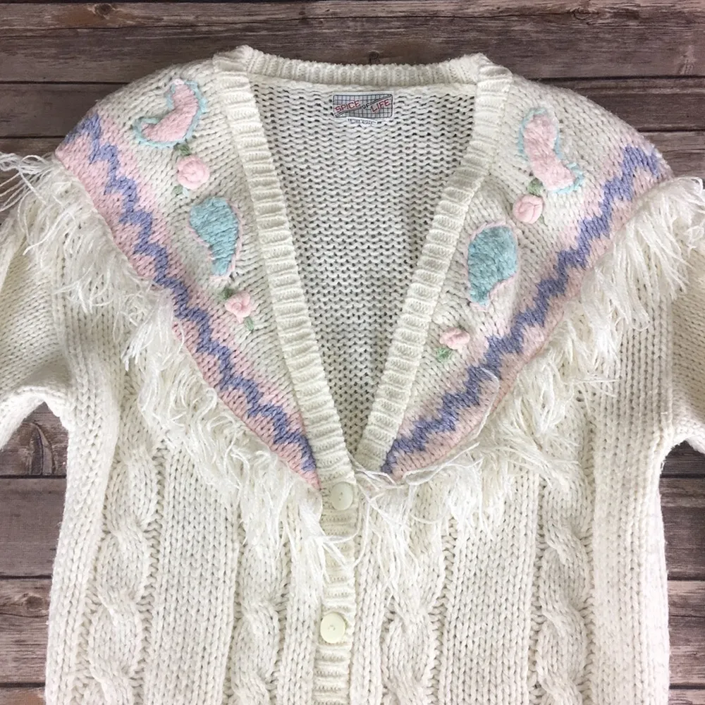 VINTAGE WESTERN CABLE KNIT FRINGE CROCHET CARDIGAN White Size M - Image 3