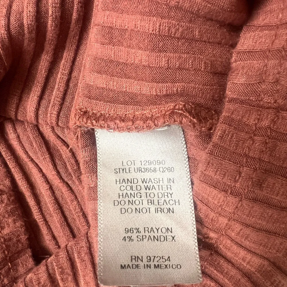 One Clothing Pink Wrap Romper - Medium - Image 3