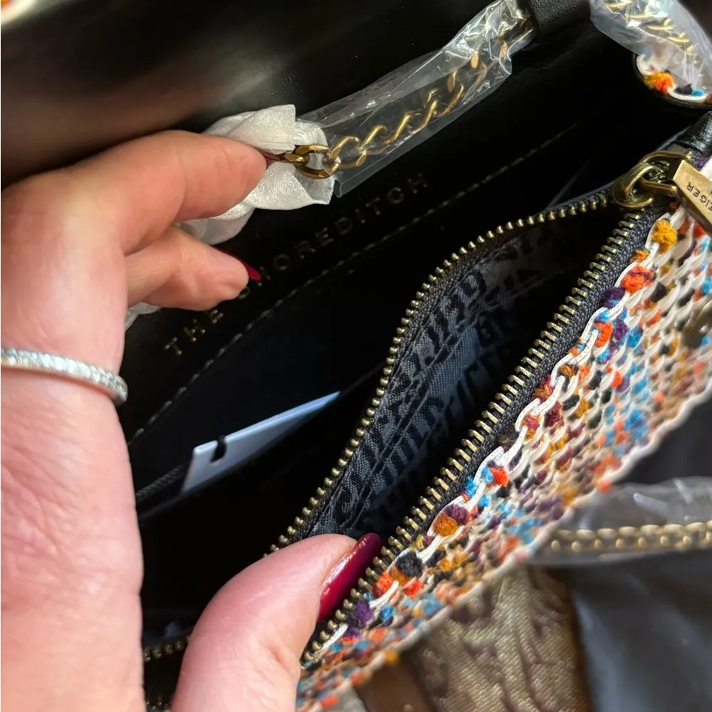 Kurt Geiger Authentic  Leather/braided magnetic closure flap eagle head Crosby - Image 9