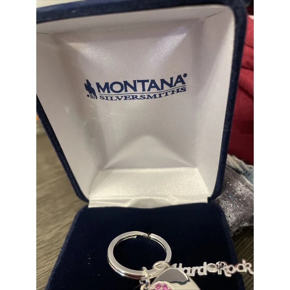 Hard Rock Cafe, Sacramento Montana Silversmiths Pinktober Heart Key Chain - Image 2