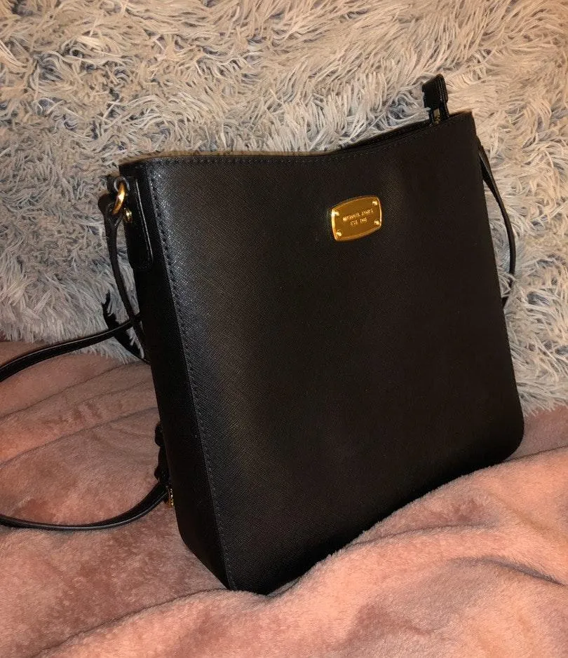Michael Kors purse - Image 2