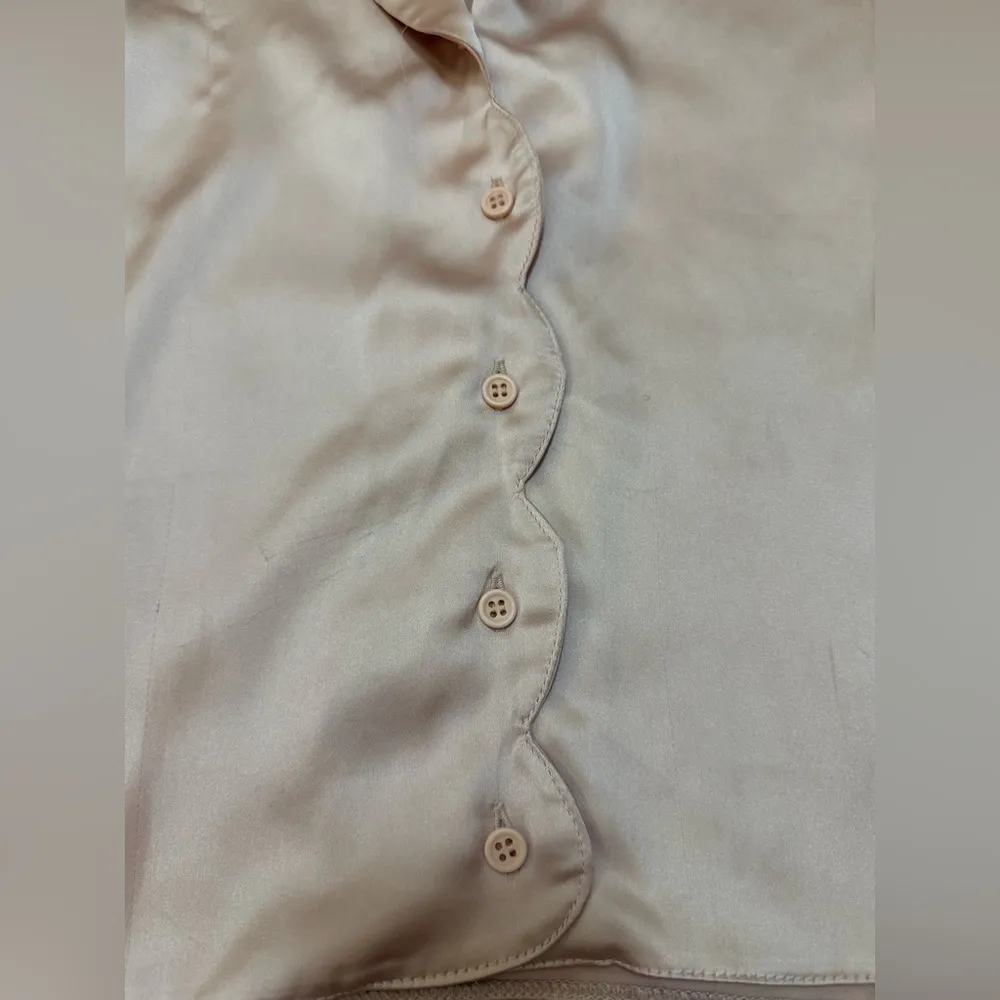 Topshop light pink satin scallop hem long sleeve blouse women’s size 8 - Image 4