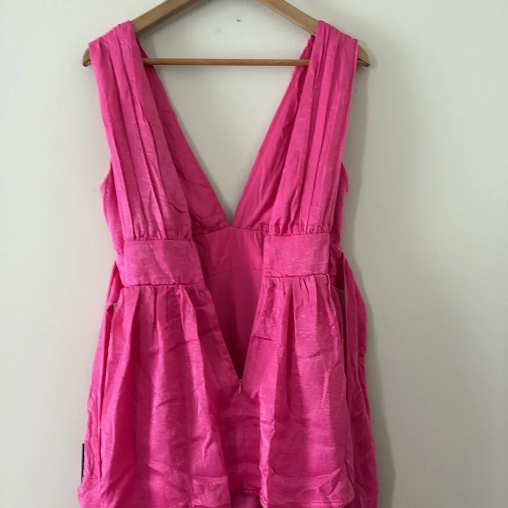 New Lulus Peak Party Vibe Hot Pink Satin Tiered Tie-Back Midi Dress Size S - Image 8