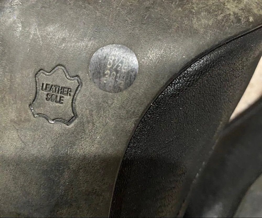 BCBGMaxazria Black Leather Block Heel Shoes sz 8.5 Gold Trim heel Peep Toe Shoes - Image 5