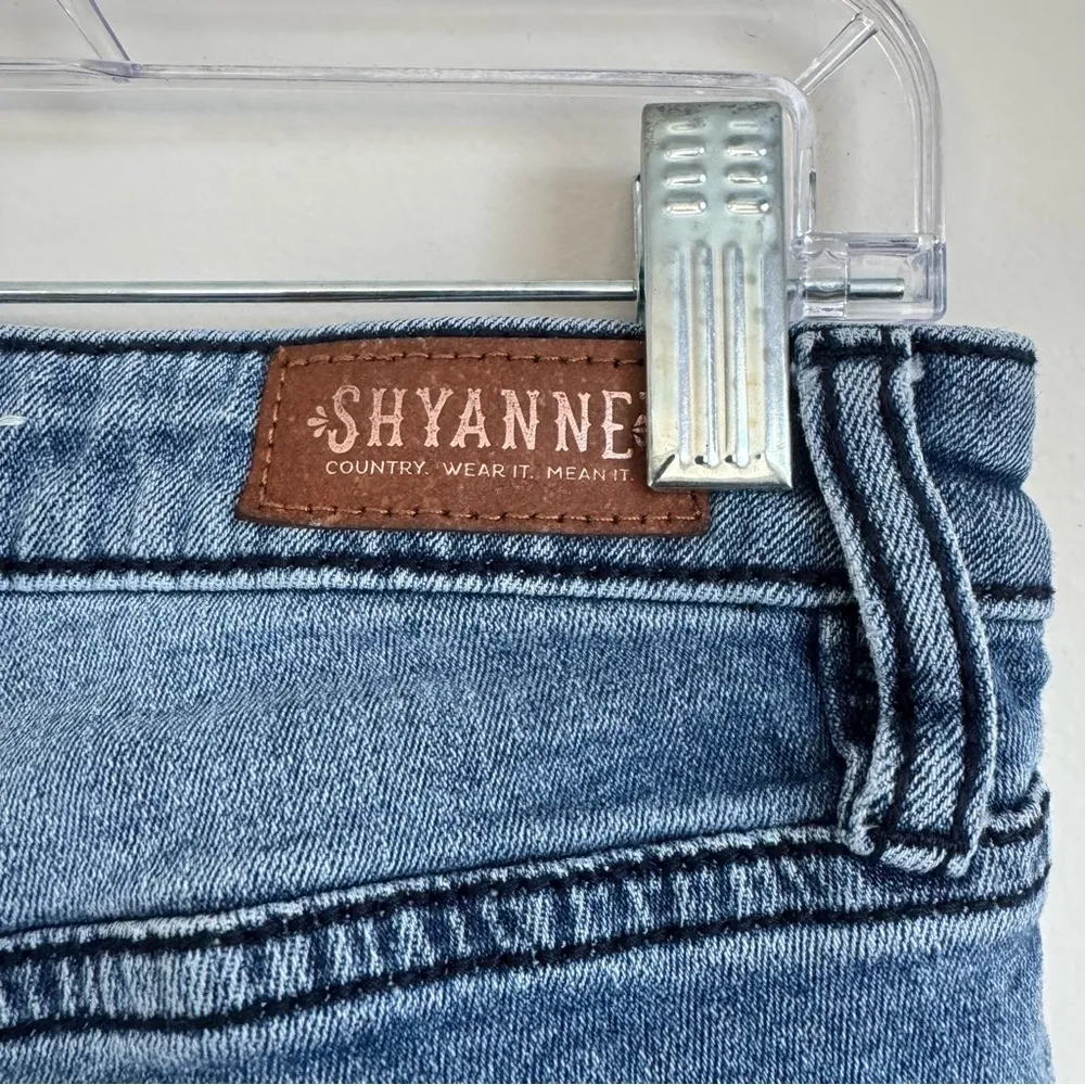 Shyanne Size 30 Distressed Patches Flare Cotton Blend Western Style Jeans - Image 7