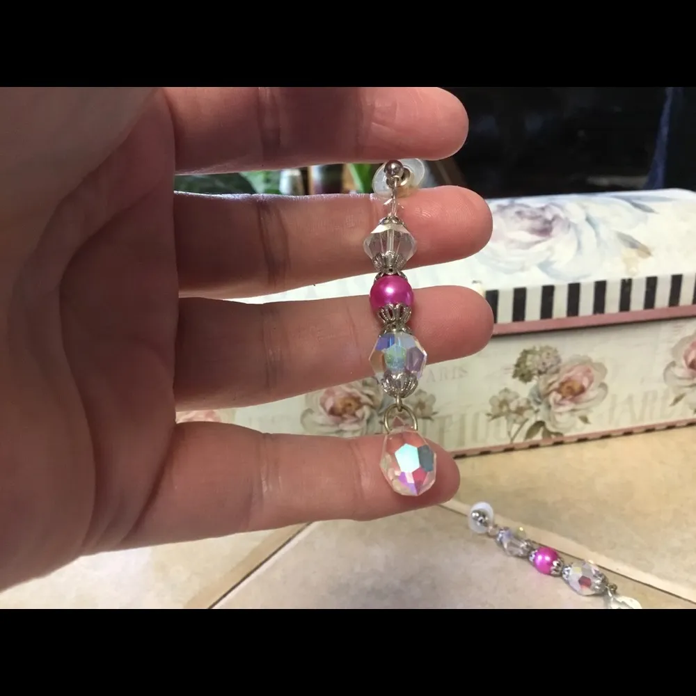 Iridescent Crystal & Pink Bead Earrings 2.5” - Image 7