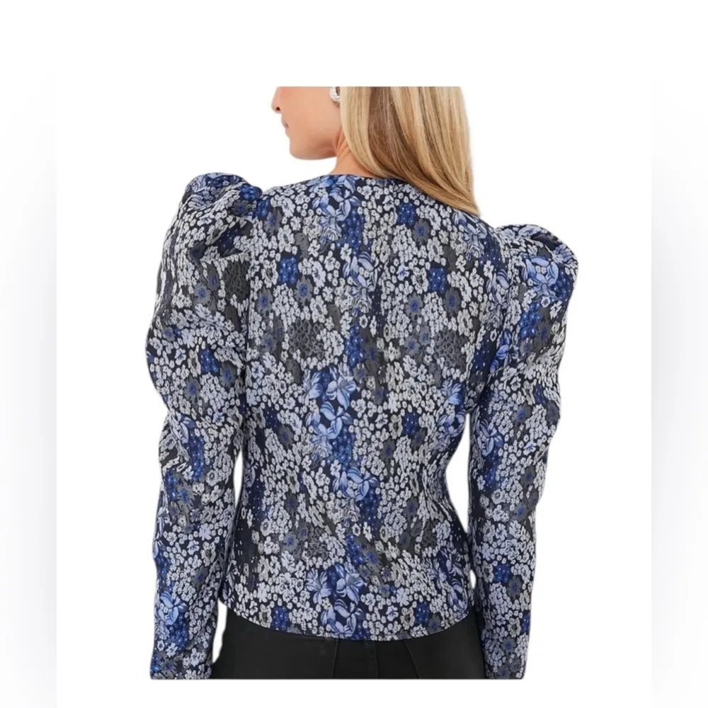 Hyacinth House Priscilla Puff Sleeve Top XS NWT Blue Jacquard Floral Blouse - Image 2