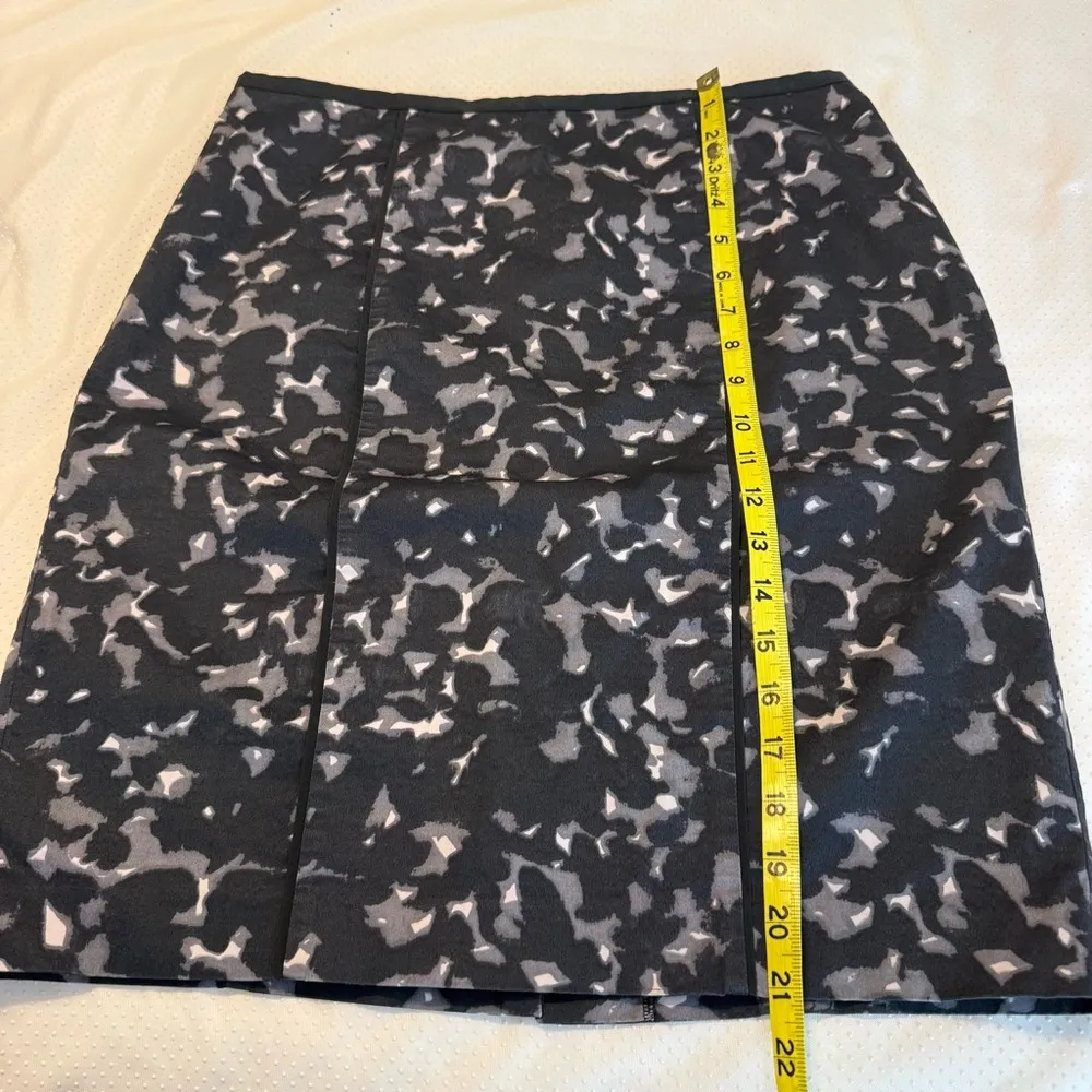 Ann Taylor LOFT Pencil Skirt Women’s Size 8 Black Gray White Multi Career Office - Image 9