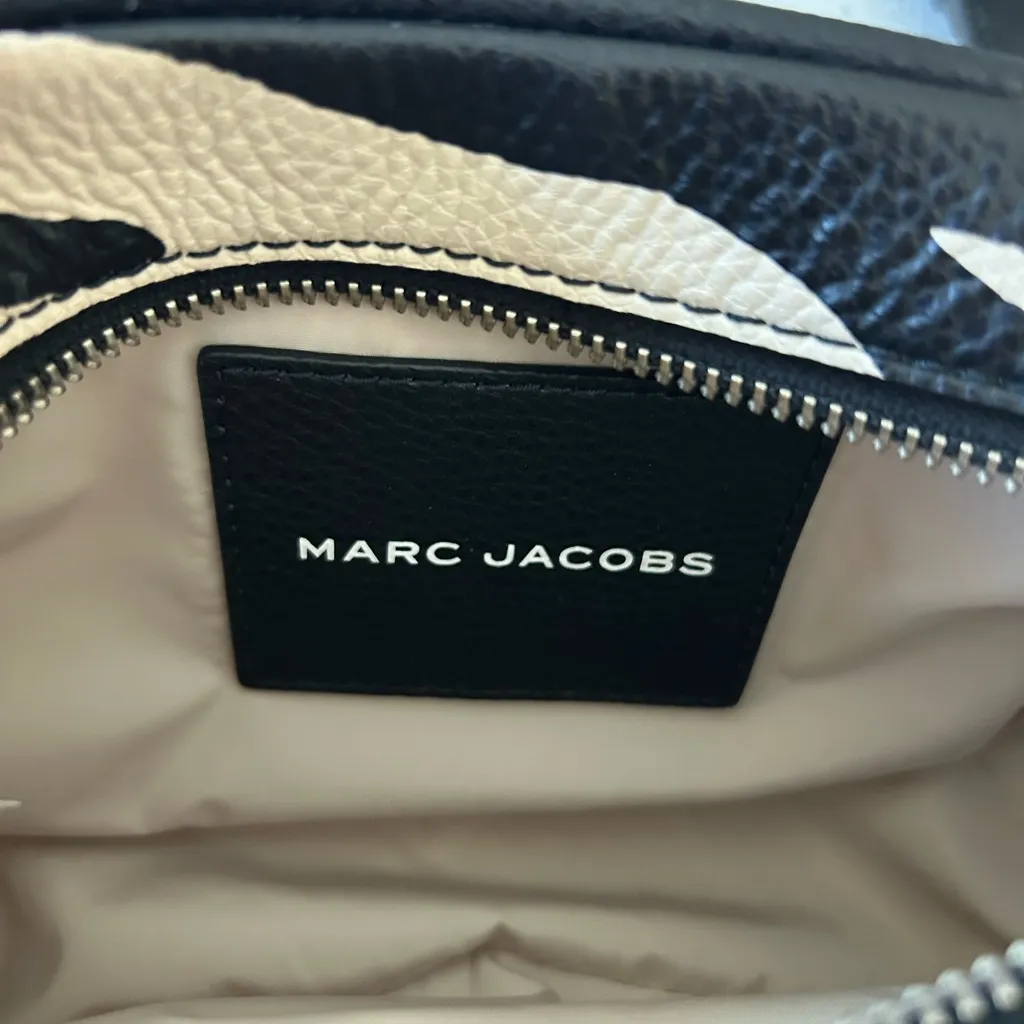MARC JACOBS Zebra Print Bold Flash Camera Bag Crossbody Purse NWOT - Image 5