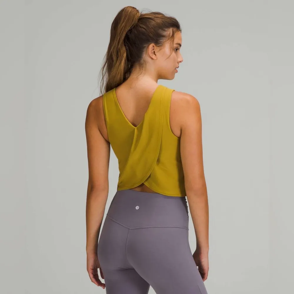 LULULEMON Nulu Twist-Back Yoga Tank Top Light Support C/D Cups Auric Gold Size 2 - Image 3