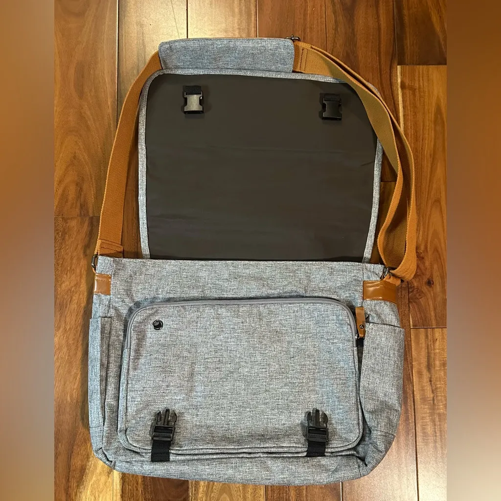 Estarer Unisex Gray Canvas Messenger Bag - Image 8