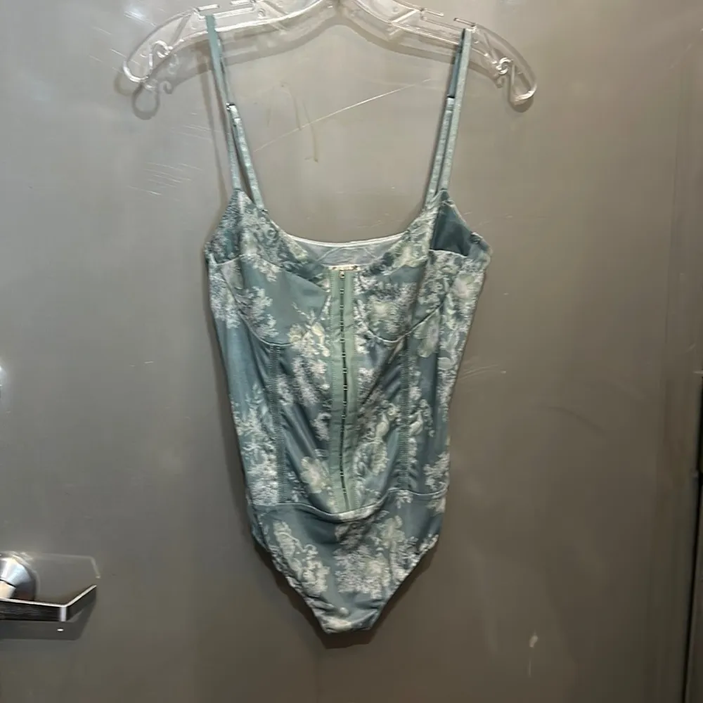 Intimately  Printed Night Rhythm Bodysuit Sage Combo L NWT - Image 3