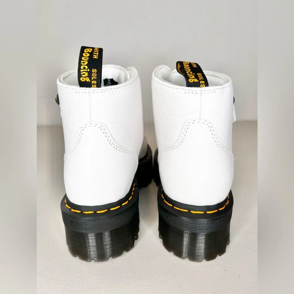 NWOT Dr. Martens Devon Flower Buckle Leather Platform Boots Size 7 - Image 6