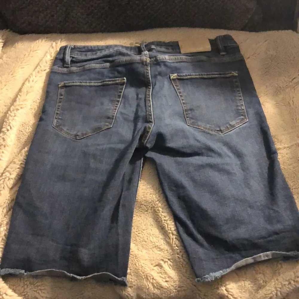 🔹4 for $30 L.O.G.G Denim Bermuda Shorts, size 32 - Image 5