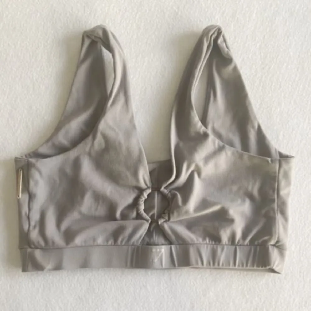 Whitney Simmons Gymshark sports bra - Image 3