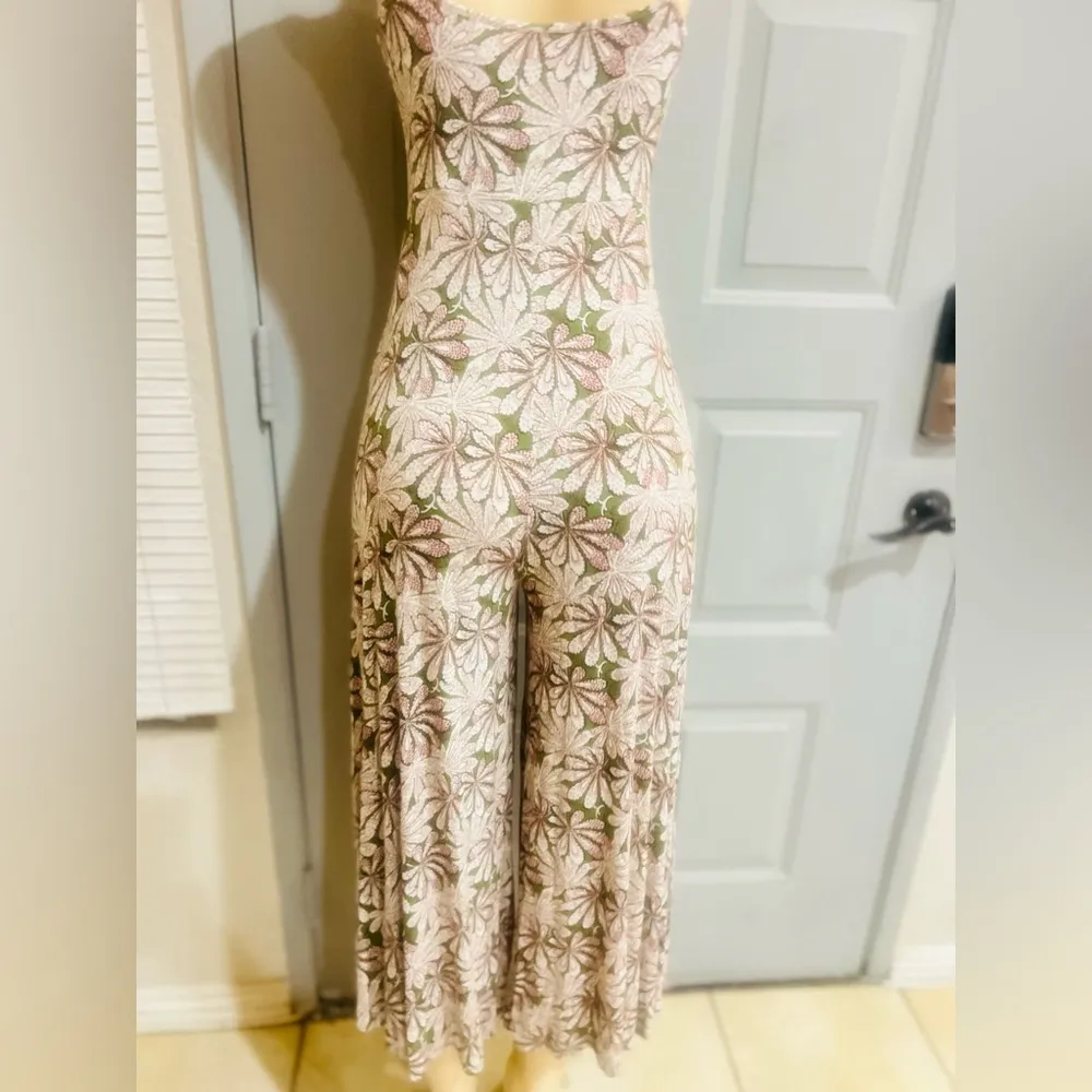 Anthropologie Jessie Cream & Green
Floral Cropped Wide Leg Jumpsuit size XS - Image 9