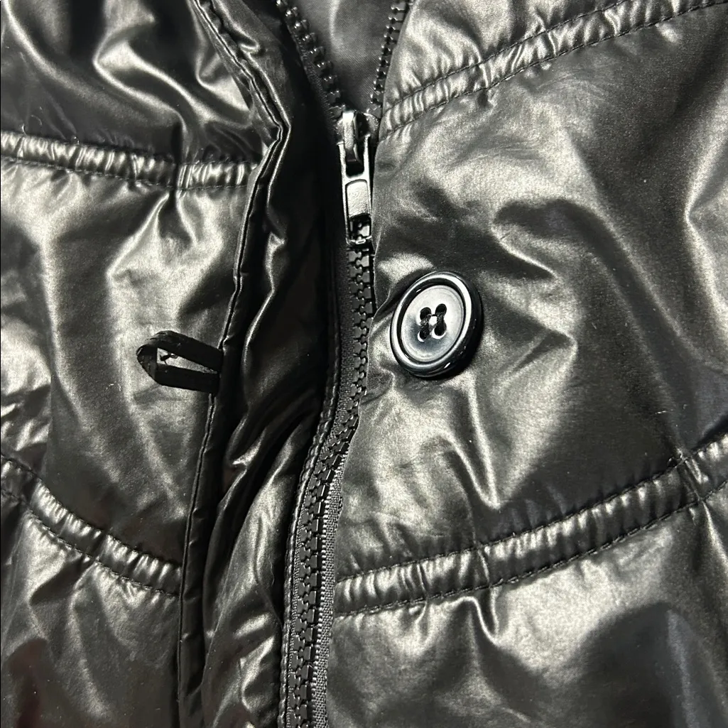 Forever 21 Black Quilted Puffer Vest Size Small - Image 6