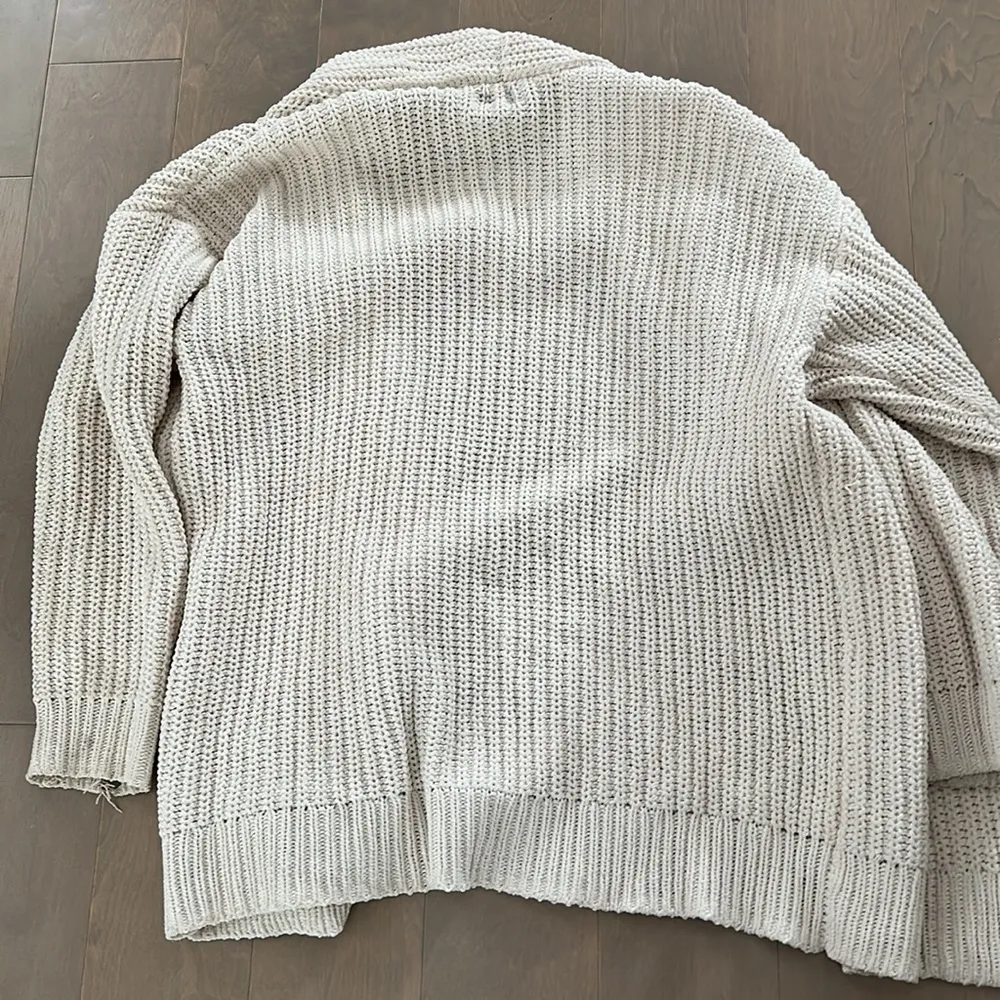 A new day cable cardigan size M worn twice- cream size medium - Image 3