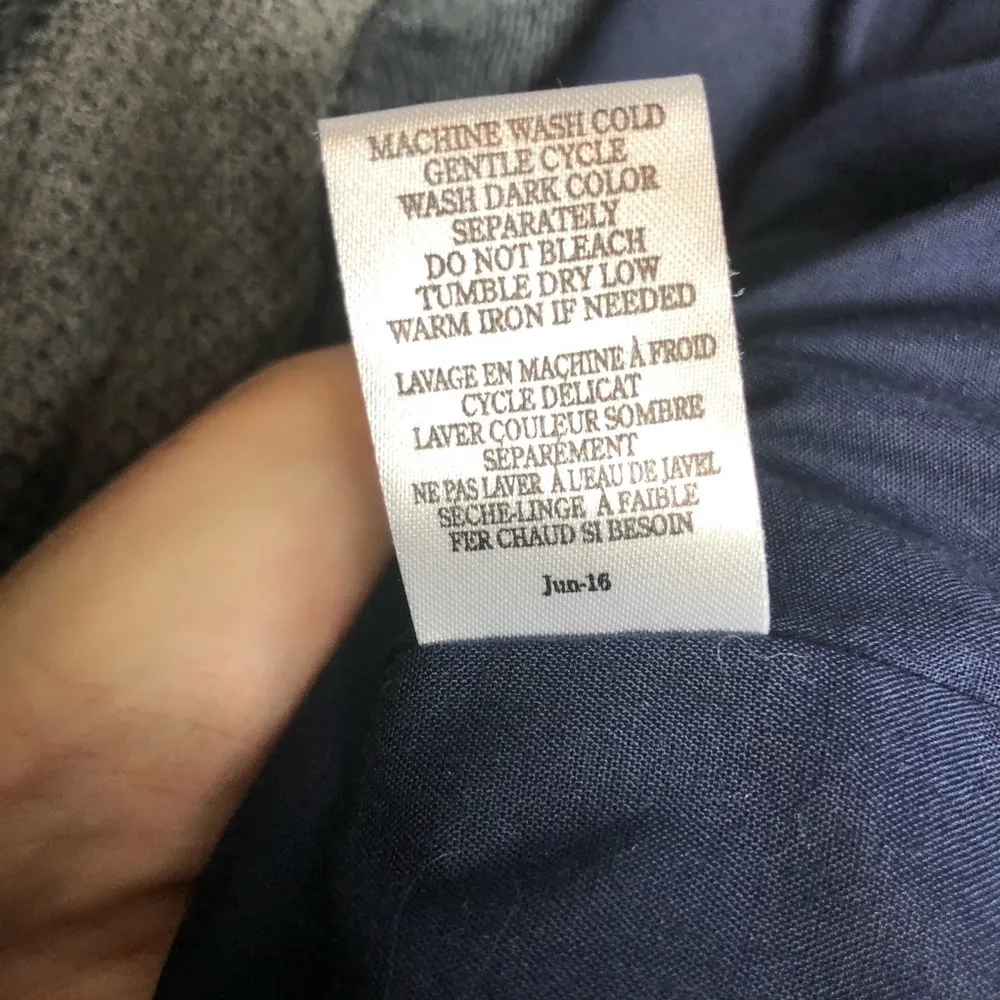 White Crow Wool Blend Snap Front Puffer Vest Size Medium - Image 9