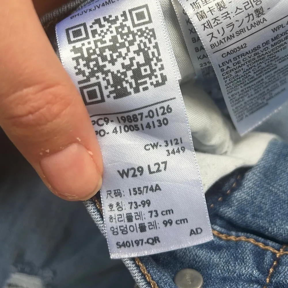 Levi’s Distressed Boyfriend Denim Jeans Casual Streetwear 29 - Image 4