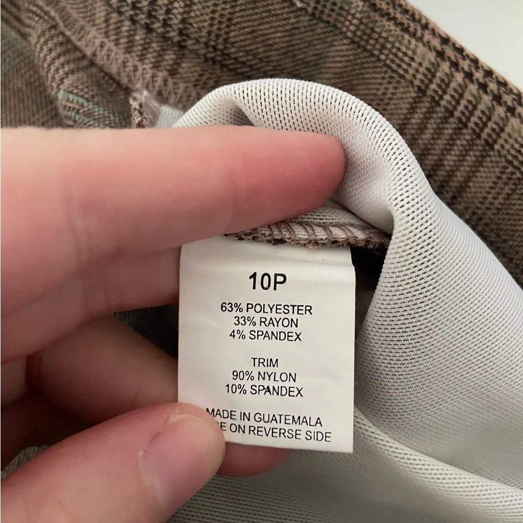 NWOT Briggs New York women’s‎ brown plaid button waist straight pants size 10P - Image 8