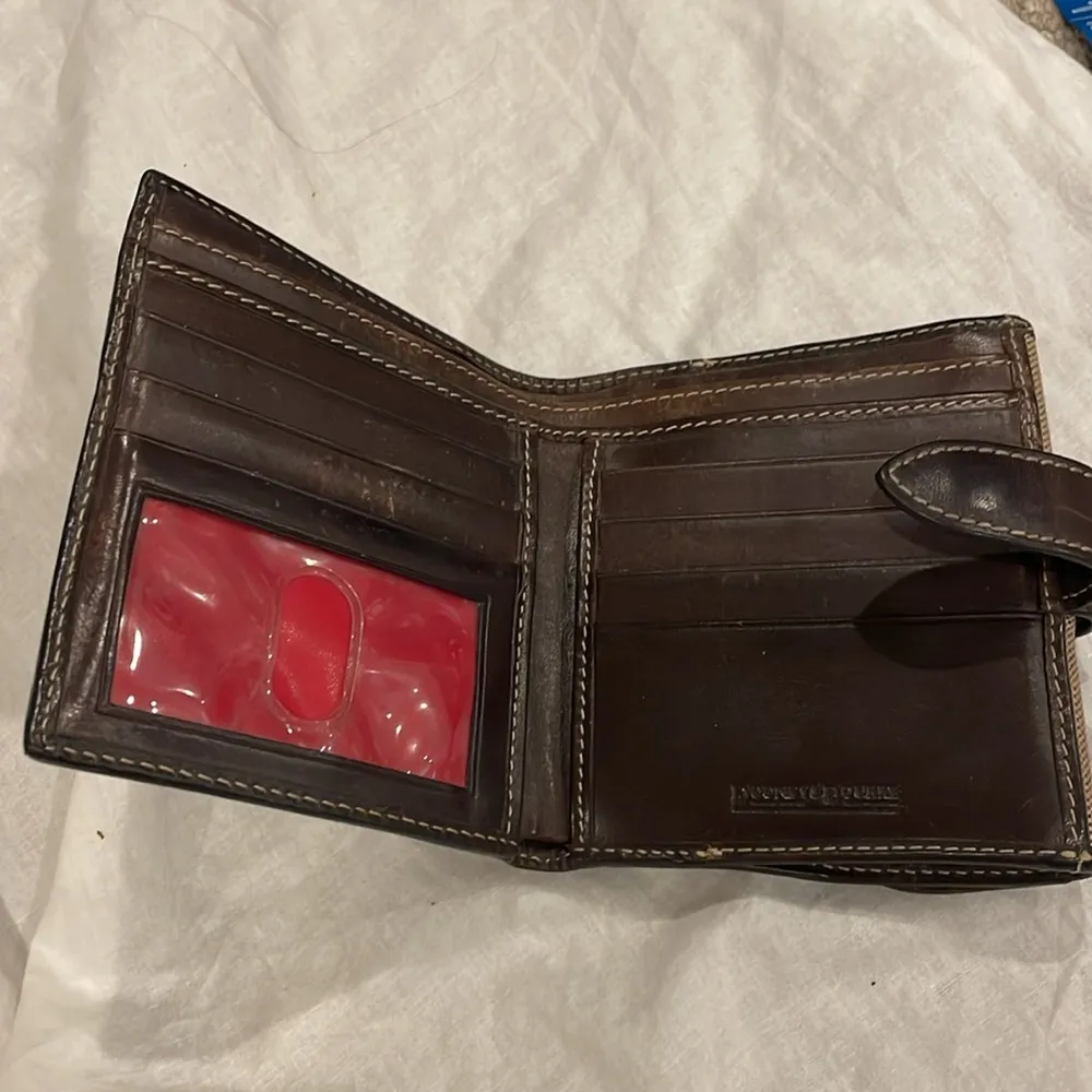 Dooney and Bourke vintage wallet Brown - Image 4
