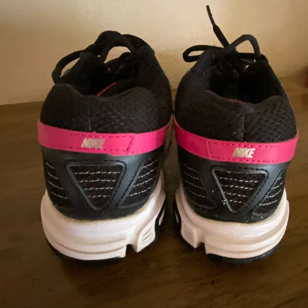 Womens Nike Downshifter 5 Black & Pink Athletic | Running | Yoga | Gym Shoes - Image 4