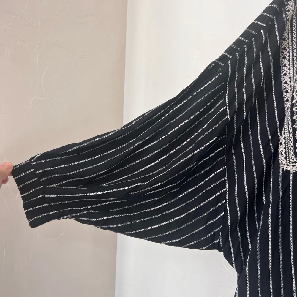 Savanna Jane Embroidered floral button down top size 2X - Image 5