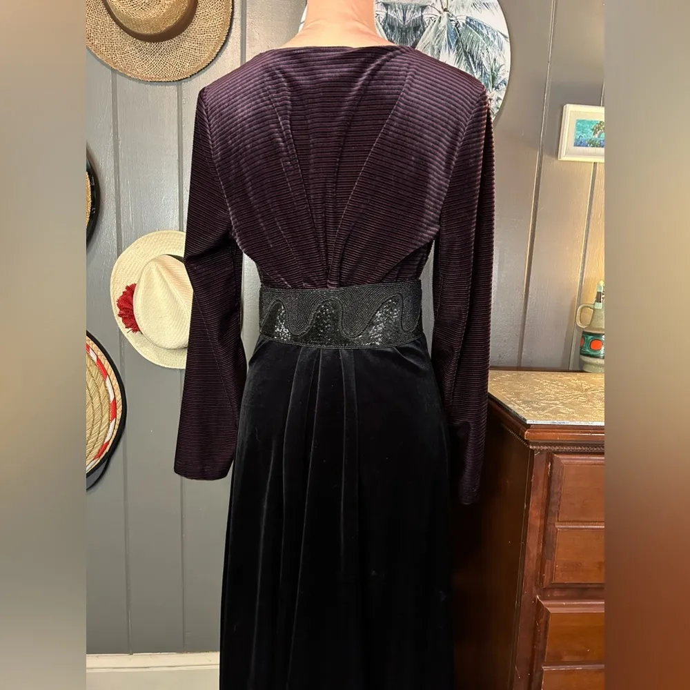 Vintage Beaded Belt Black Waves Velcro Closure - Image 6