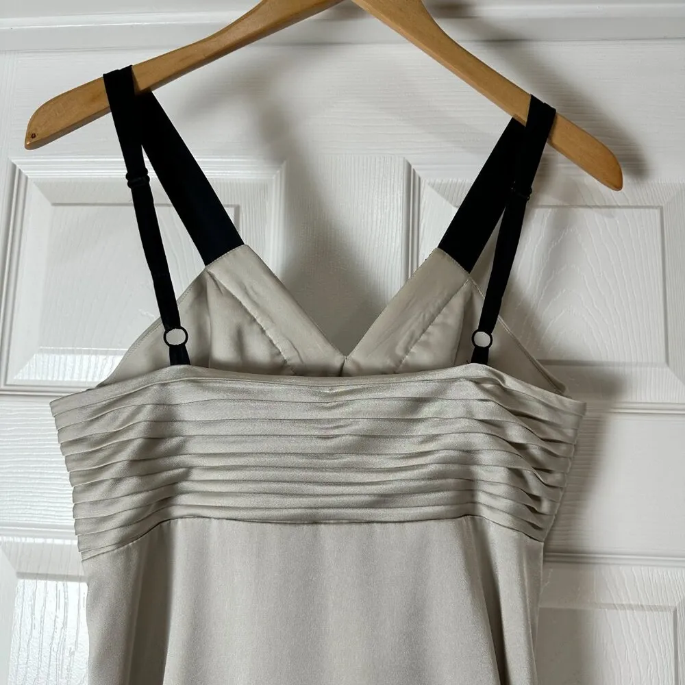 BCBG MAXAZRIA Beaded/Sequined Neckline Cream Pleated Dress size 8P - Image 6