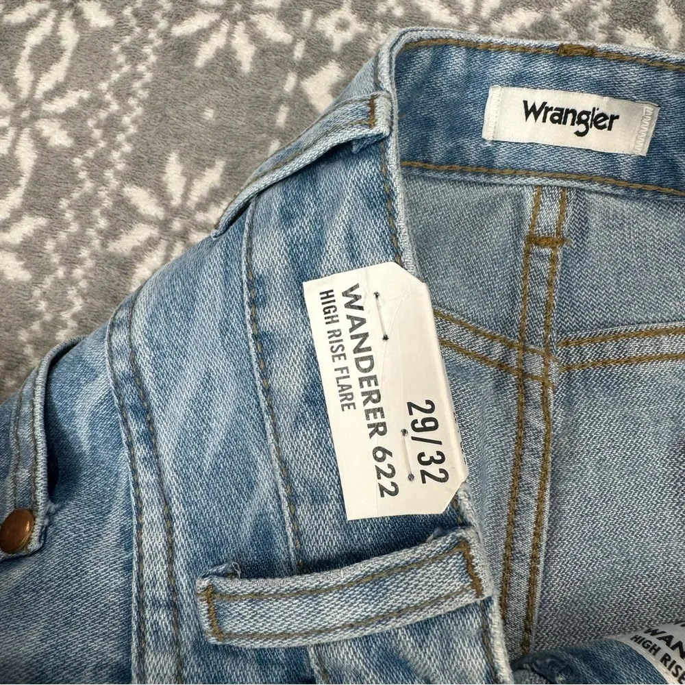 NWT Wrangler Wanderer 622 High Rise Flare Jeans Limited Edition Wild Thing 29x32 - Image 7