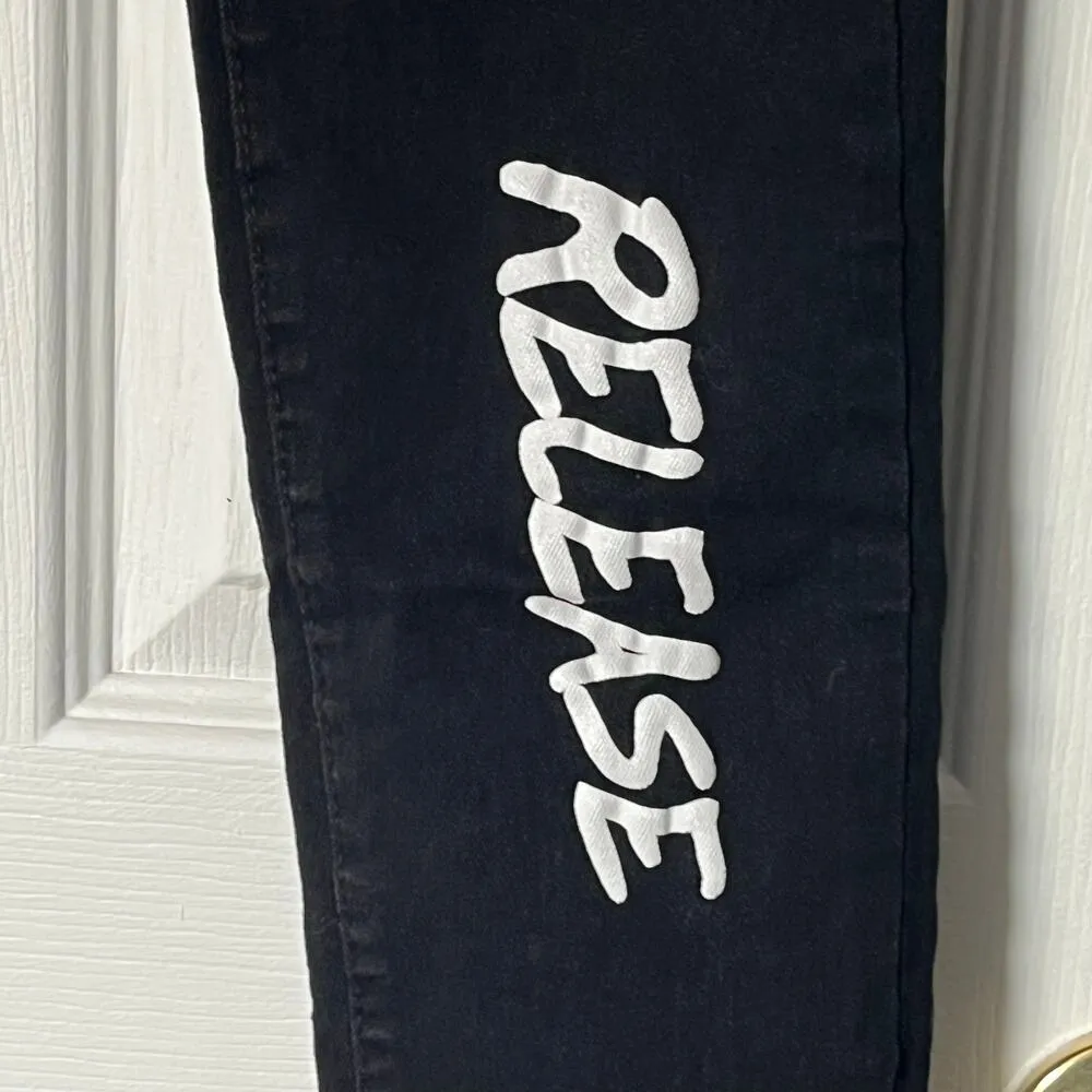 Shein Graffiti Jeans - Size 34 - Image 4