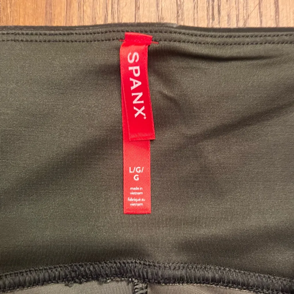 SPANX Contoured Power Waistband Velvet Leggings‎ in Dark Palm Green Size Large - Image 12